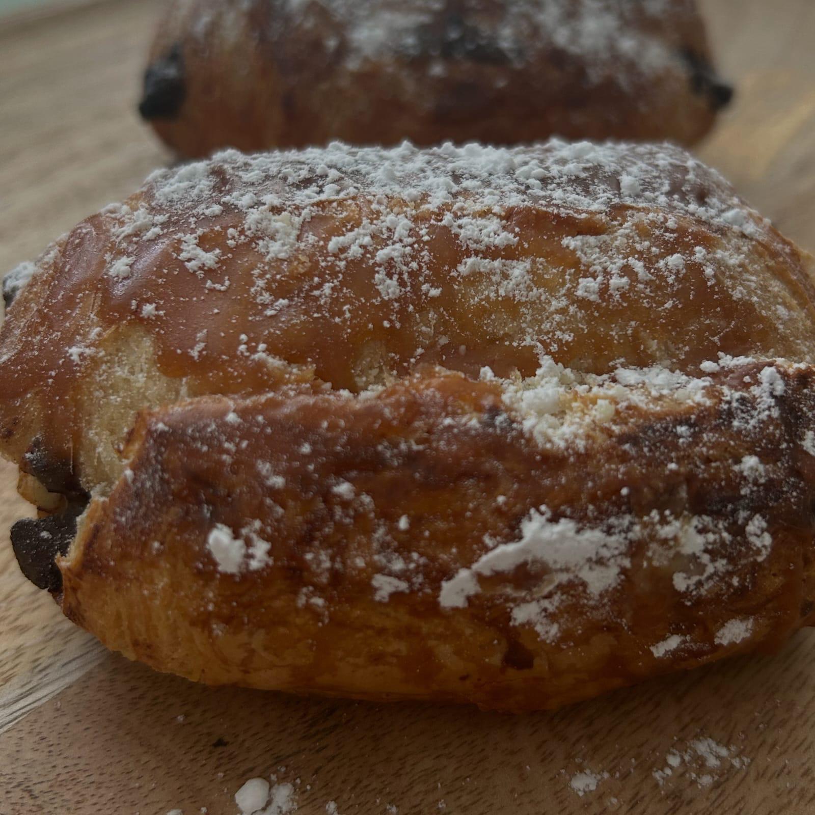 Pain au Chocolat Recouvert de Caramel et Sugar Glass 100g