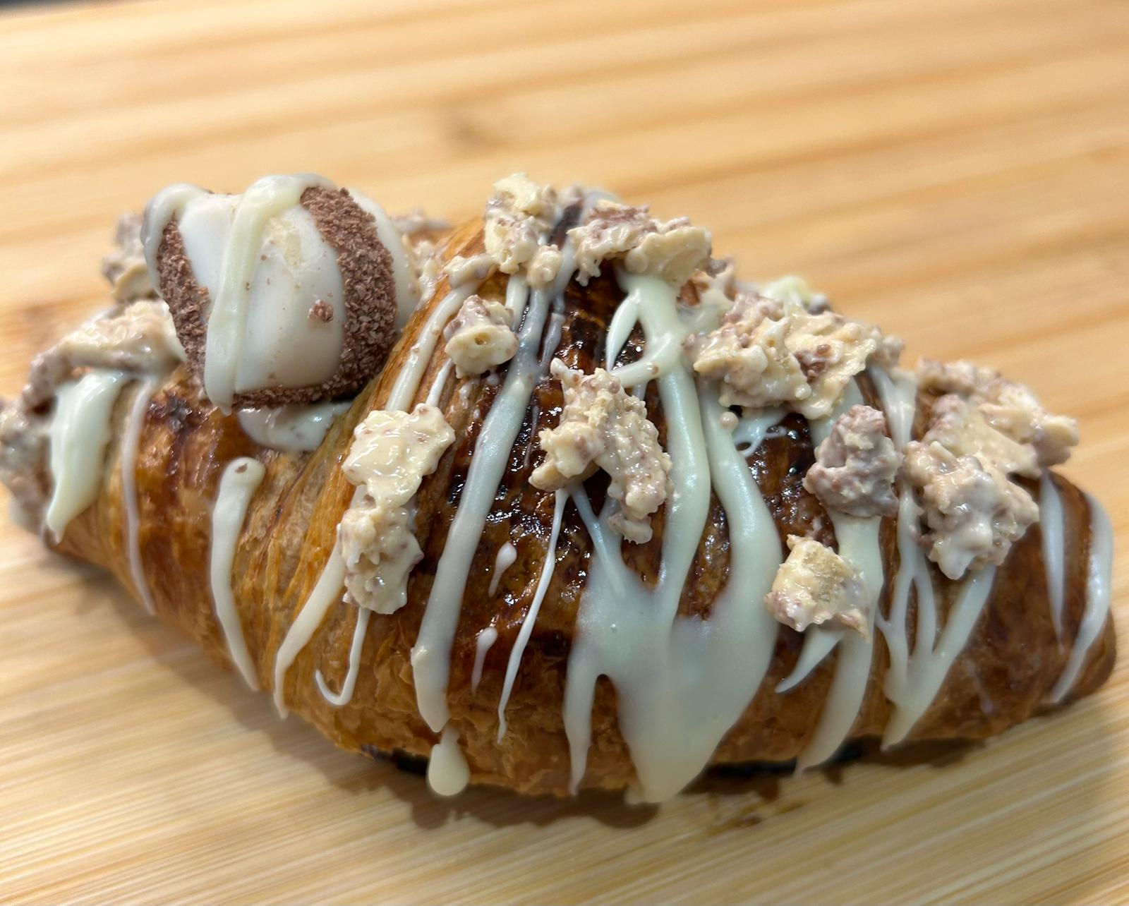 Croissant Kinder au Chocolat blanc 100g